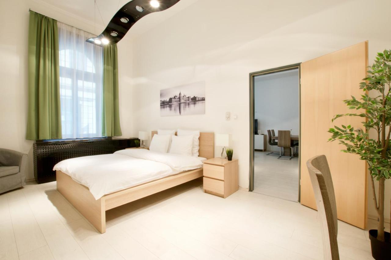 St. King 1 By Hi5 Apartments Budapest Ngoại thất bức ảnh