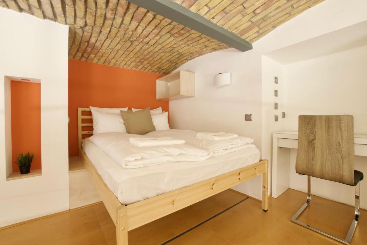 St. King 1 By Hi5 Apartments Budapest Ngoại thất bức ảnh